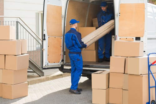 Local moving van service for homes and flats in Shepherds Bush