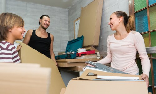 Removal van and moving boxes for same day removals in Shepherds Bush