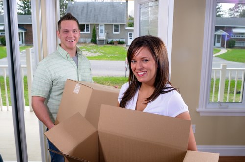 Prepared moving truck service for a local Shepherds Bush relocation
